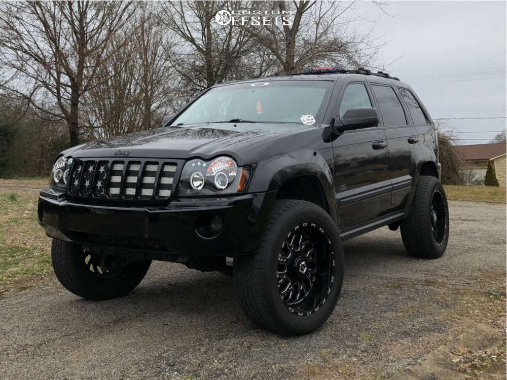 2007 Jeep Grand Cherokee with 20x10 -25 TIS 544B and 305/50R20 Michelin  Latitude Alpin Hp and Leveling Kit | Custom Offsets