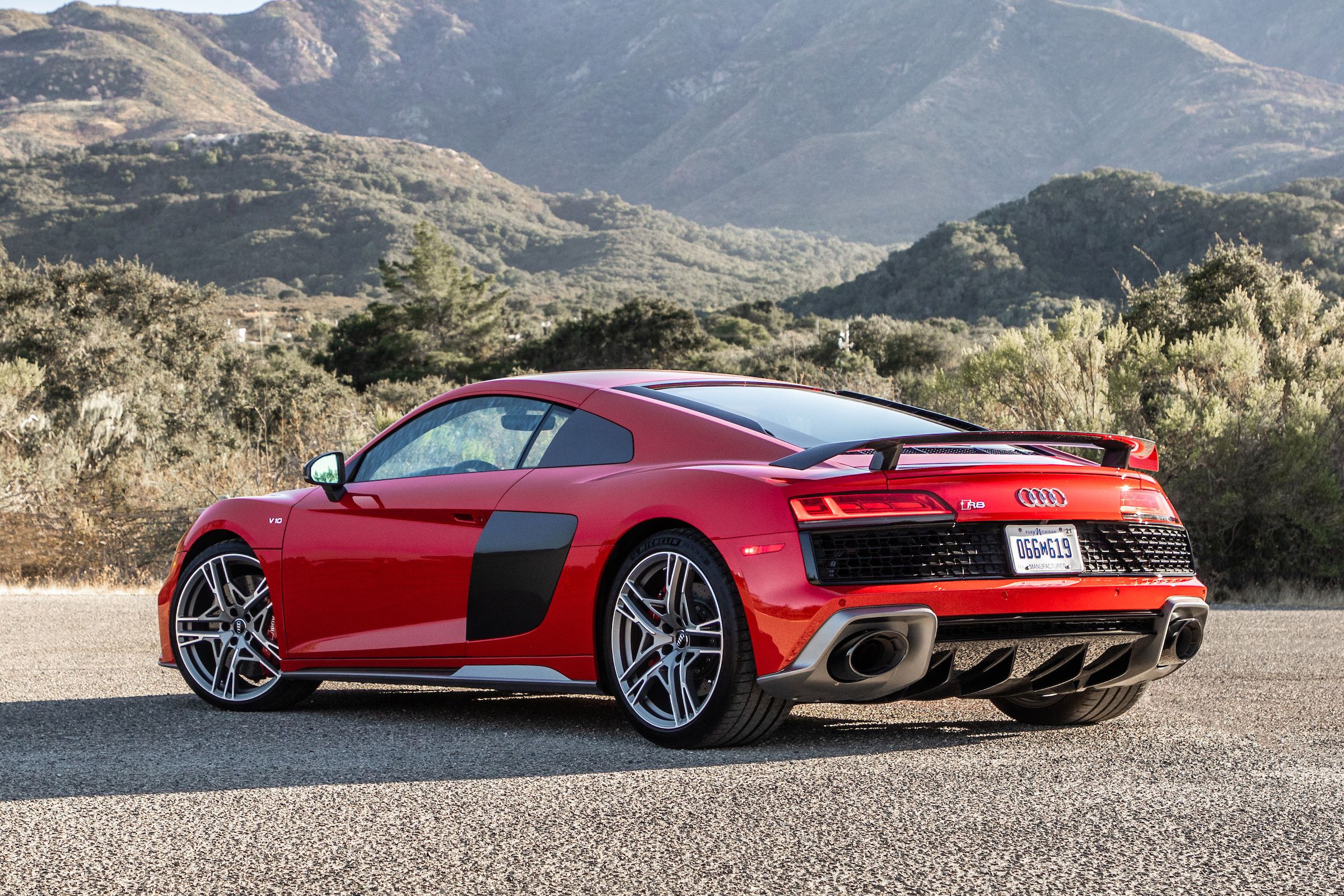 The Audi R8 Is Refreshed for 2020, But It's Still a Great Everyday Supercar