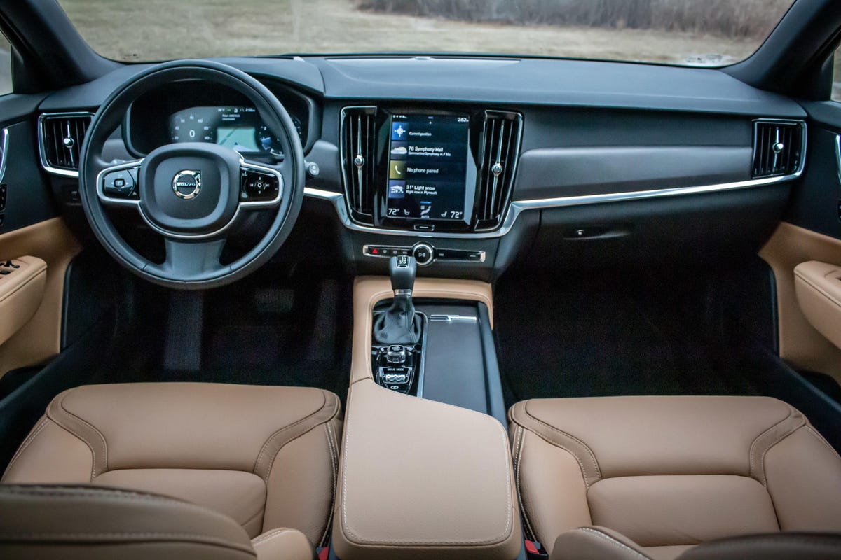 2019 Volvo V90 Cross Country review: A plush adventure wagon - CNET