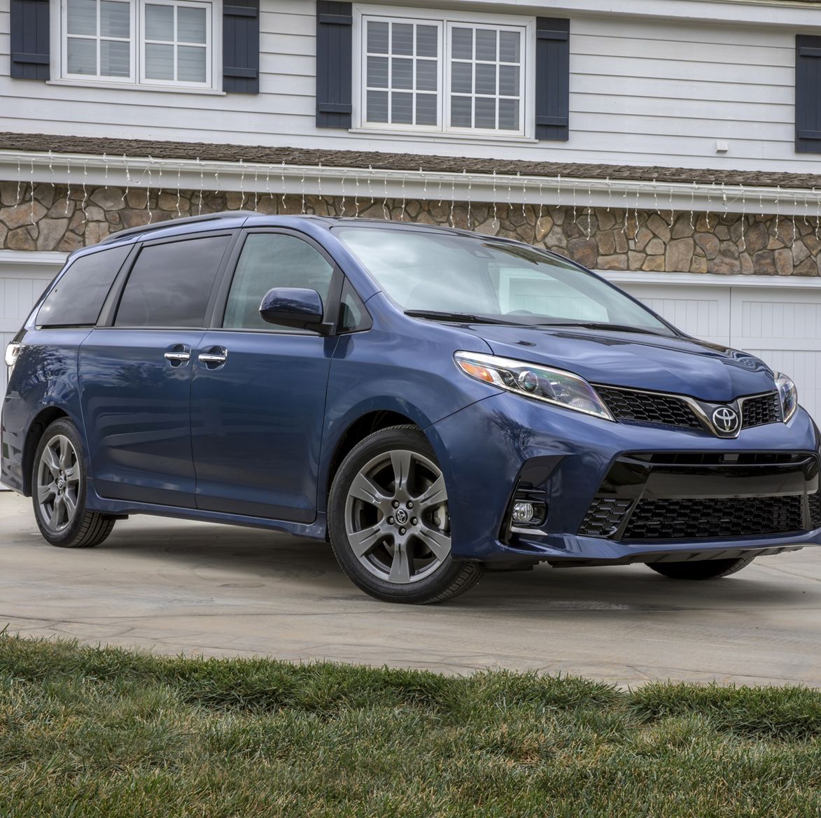 The 2020 Toyota Sienna XLE Premium Provides Solid Power but Shows Its Age