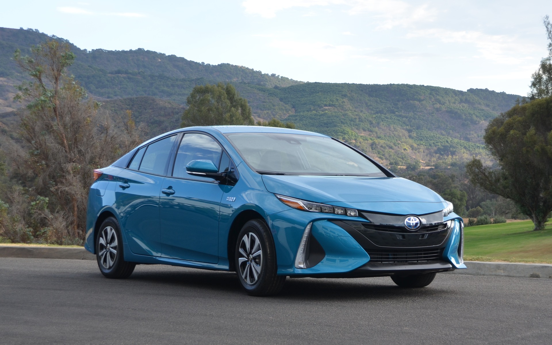 2017 Toyota Prius Prime Pricing Announced - The Car Guide