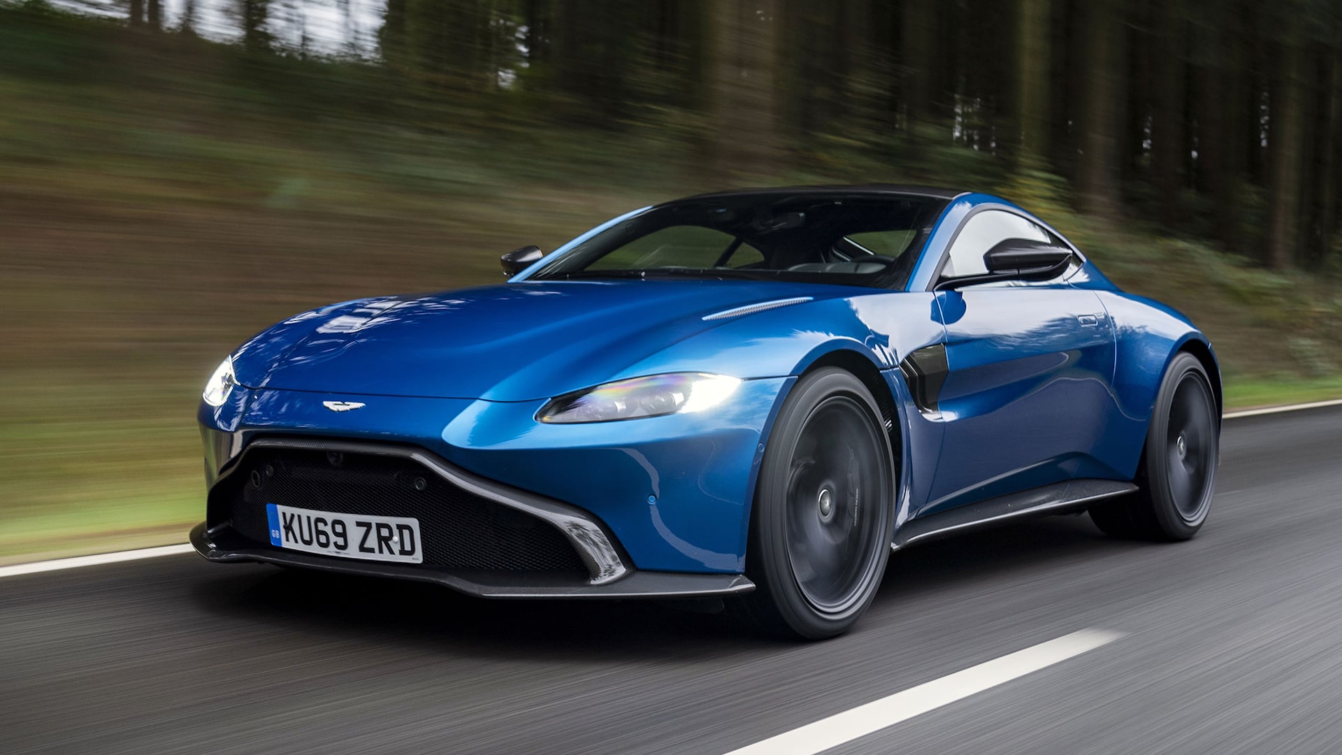 2021 Aston Martin Vantage Now Comes Standard With a Stick!