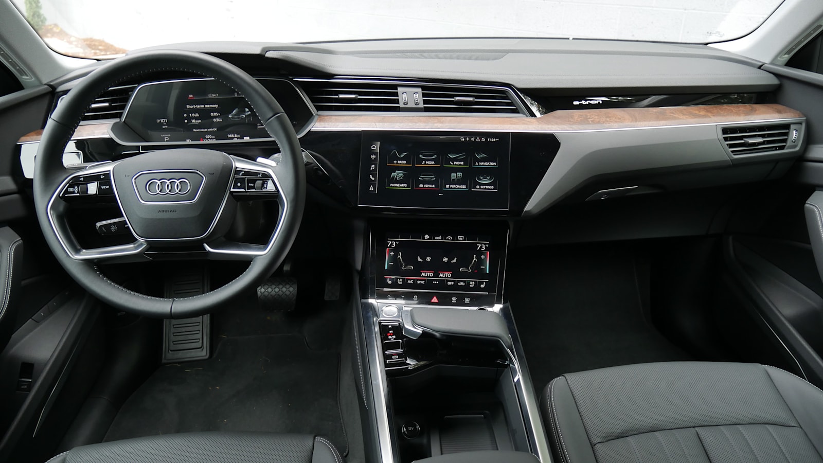 2021 Audi E-Tron Sportback Interior Driveway Test Video | Technology,  design, storage, space - Autoblog