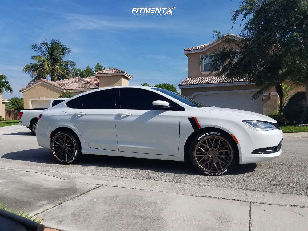 2015 Chrysler 200 S with 20x8.5 Niche Gamma and Nitto 245x45 on Stock  Suspension | 853144 | Fitment Industries