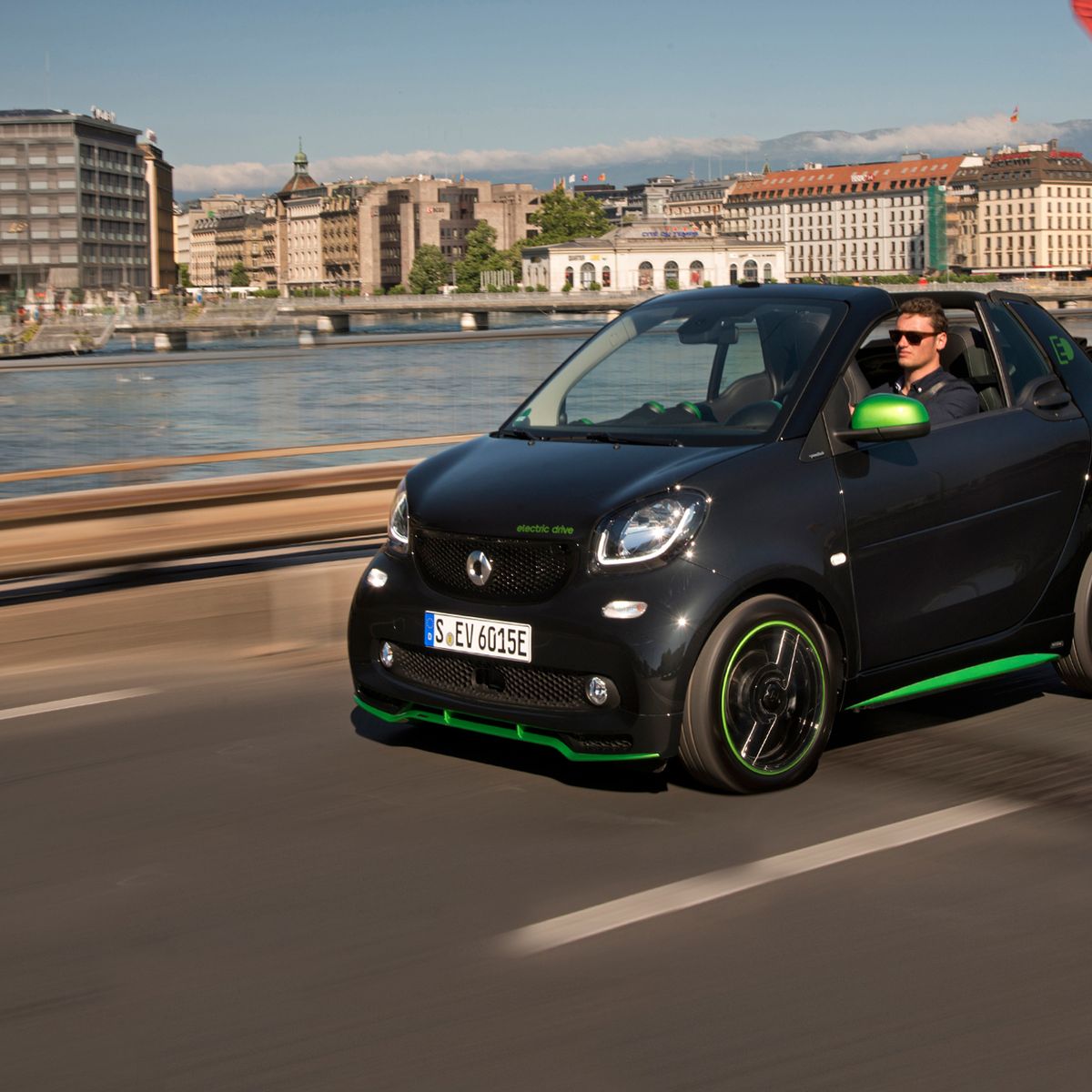 2018 Smart Fortwo Electric Drive Cabriolet First Drive | Review | Car and  Driver