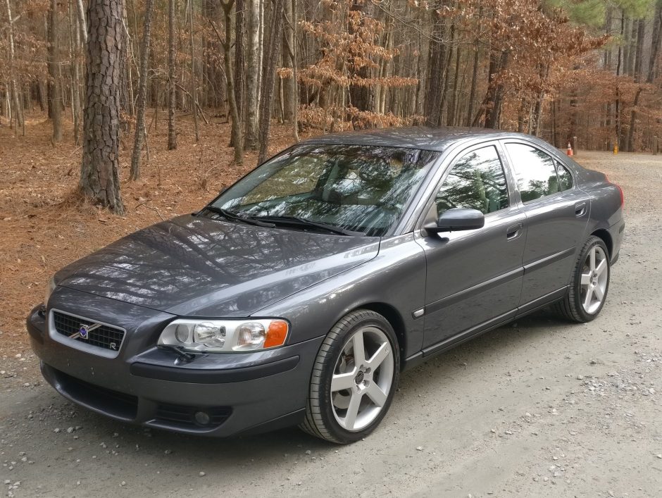 58K-Mile 2004 Volvo S60 R 6-Speed for sale on BaT Auctions - sold for  $11,250 on February 16, 2018 (Lot #8,168) | Bring a Trailer