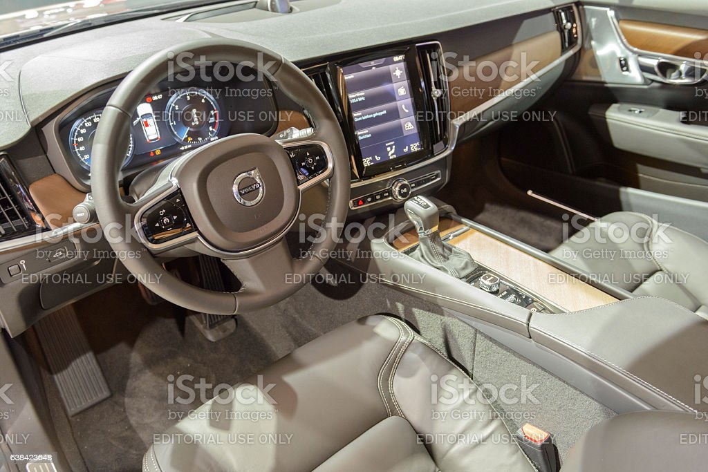 Volvo V90 Luxury Estate Car Interior Stock Photo - Download Image Now -  Airbag, Car, Volvo - iStock