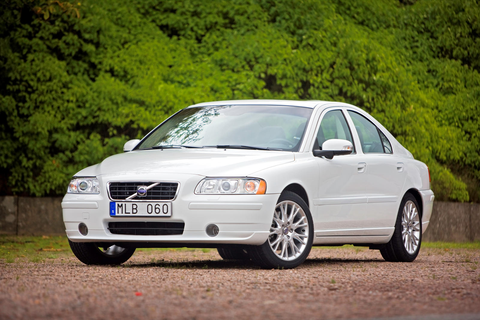 2008 Volvo S60: Review, Trims, Specs, Price, New Interior Features,  Exterior Design, and Specifications | CarBuzz