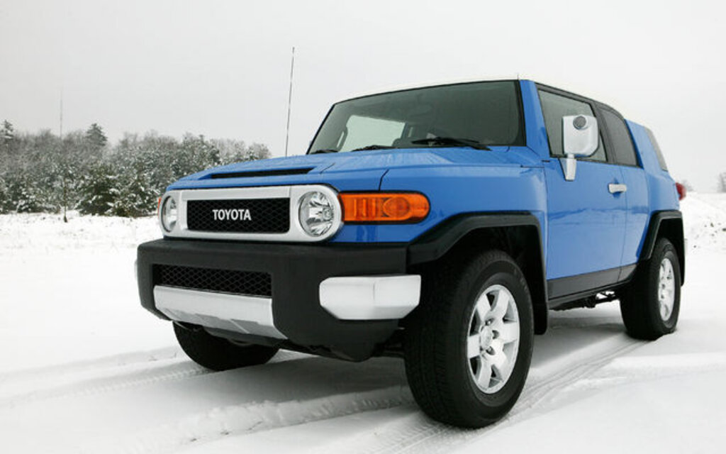 2010 Toyota FJ Cruiser - News, reviews, picture galleries and videos - The  Car Guide