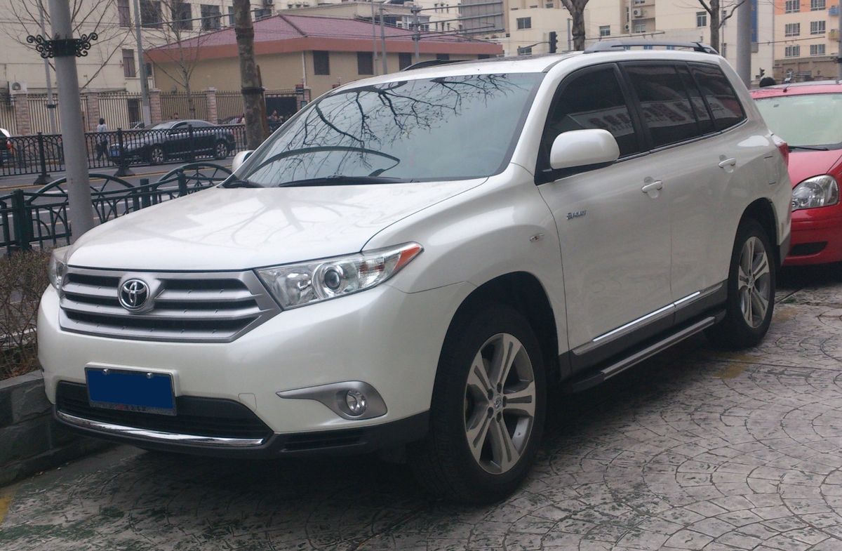 File:Toyota Highlander XU40 facelift 01 China 2013-02-25.jpg - Wikimedia  Commons