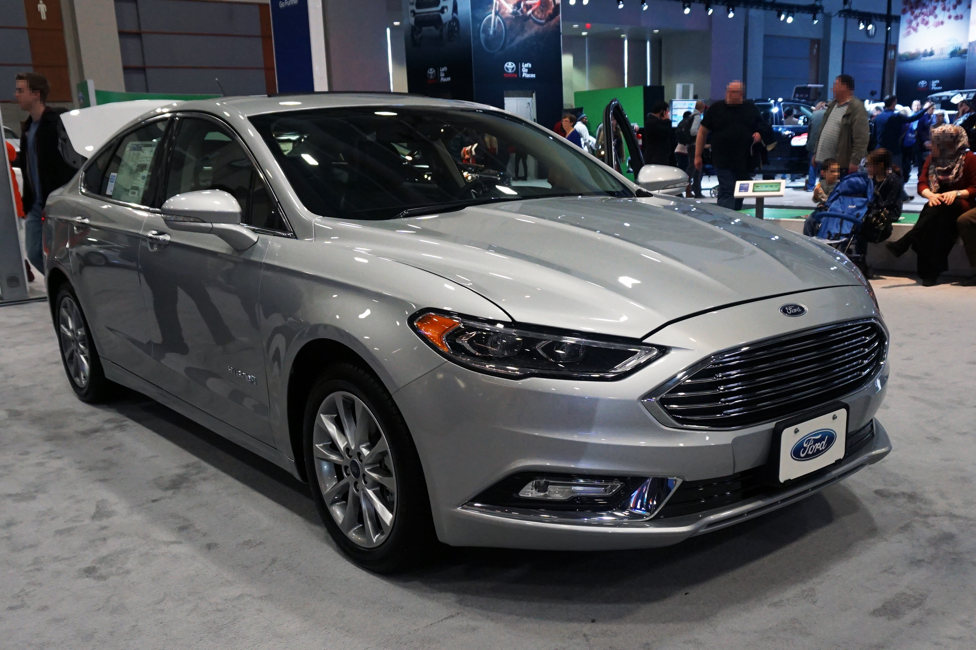 File:Ford Fusion Hybrid WAS 2017 1648.jpg - Wikimedia Commons
