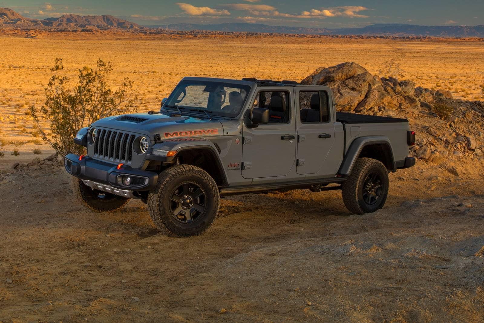 2020 Jeep Gladiator Review & Ratings | Edmunds