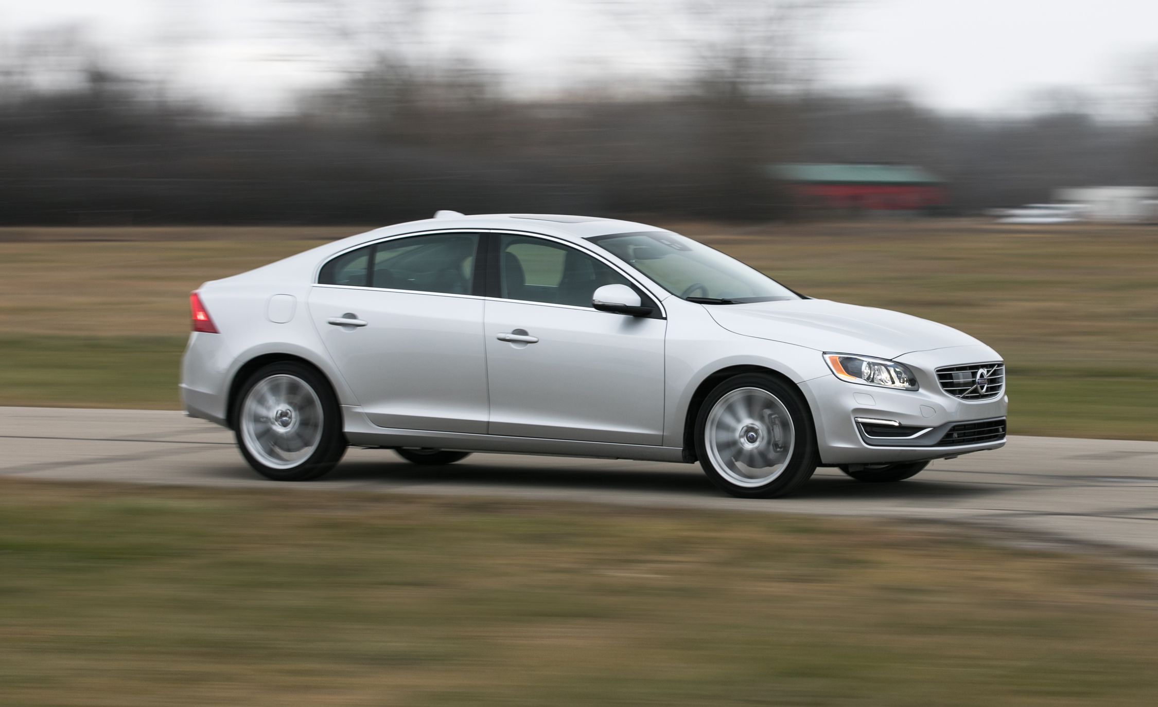 2018 Volvo S60 Review, Pricing, and Specs