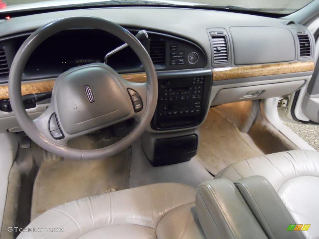 2001 Lincoln Continental Standard Continental Model interior Photo  #47396723 | GTCarLot.com