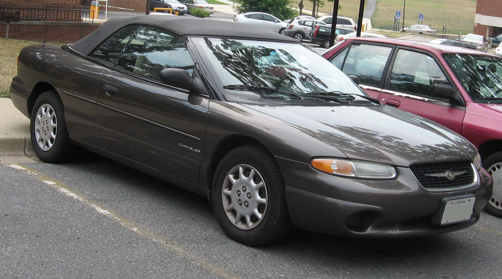 File:99-00 Chrysler Sebring Convertible.jpg - Wikimedia Commons