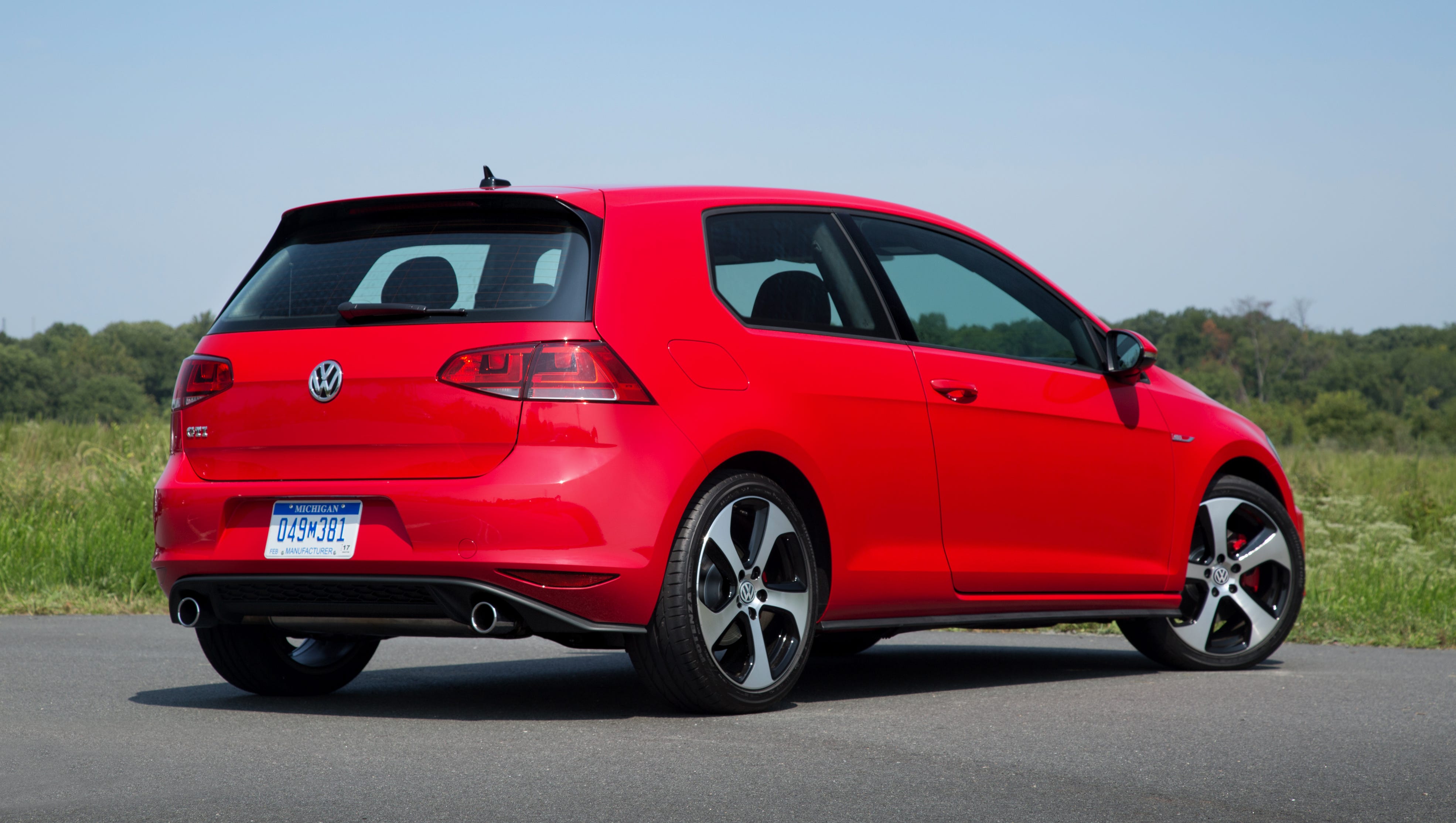 Auto review: 2015 Volkswagen Golf GTI worships at altar of the Autobahn