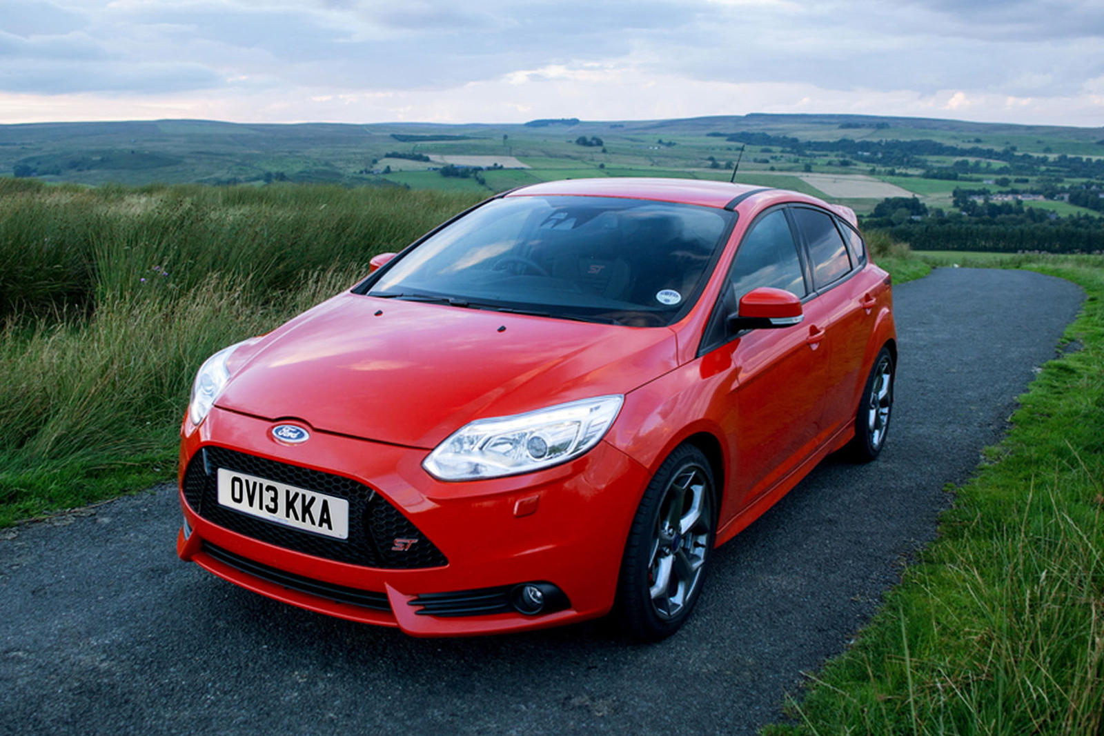 2014 Ford Focus ST: Review, Trims, Specs, Price, New Interior Features,  Exterior Design, and Specifications | CarBuzz