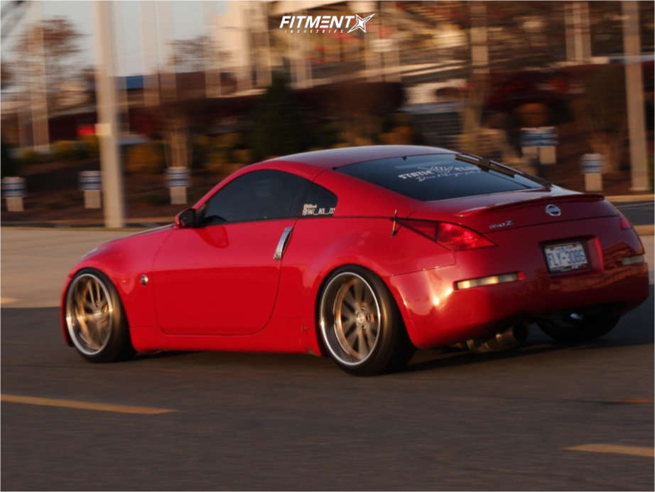 2005 Nissan 350Z Grand Touring with 19x9.5 Weds Lxz and Federal 225x40 on  Stock Suspension | 1605912 | Fitment Industries