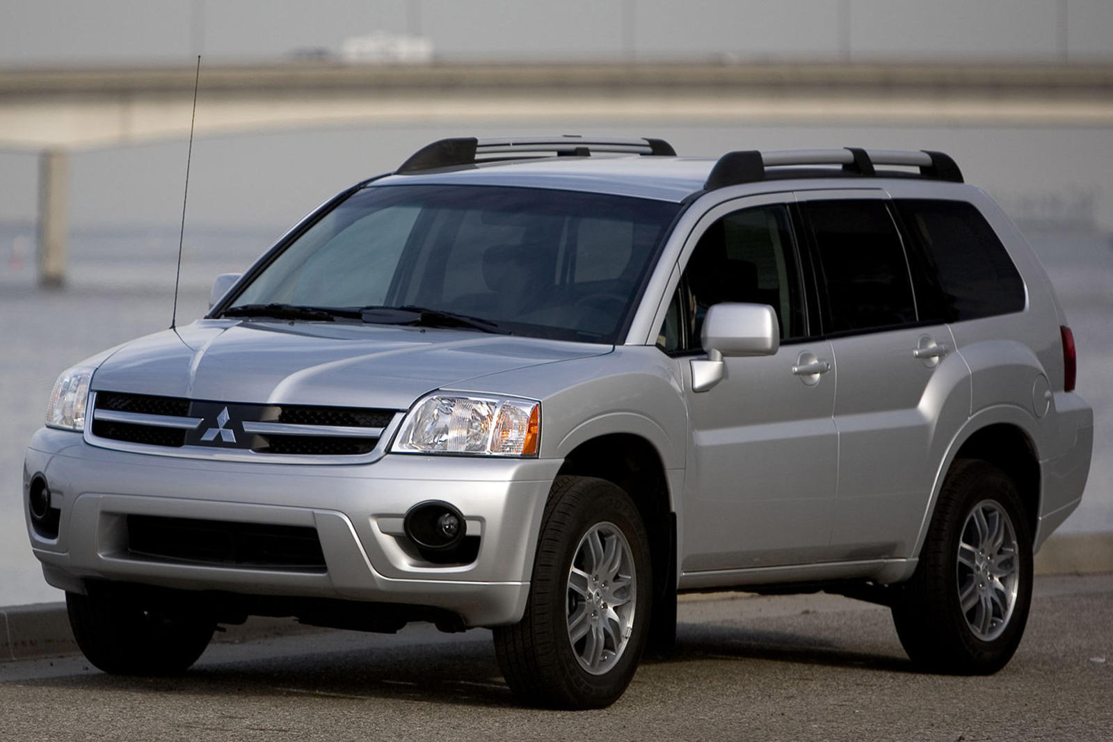 Mitsubishi Endeavor Generations: All Model Years | CarBuzz
