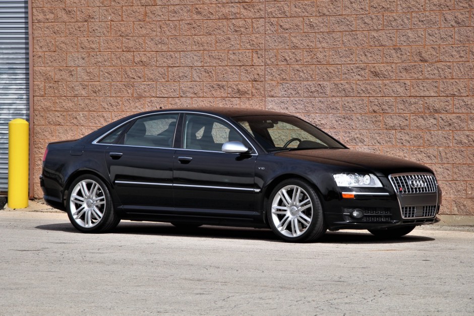 28K-Mile 2007 Audi S8 V10 for sale on BaT Auctions - sold for $39,000 on  May 17, 2017 (Lot #4,236) | Bring a Trailer