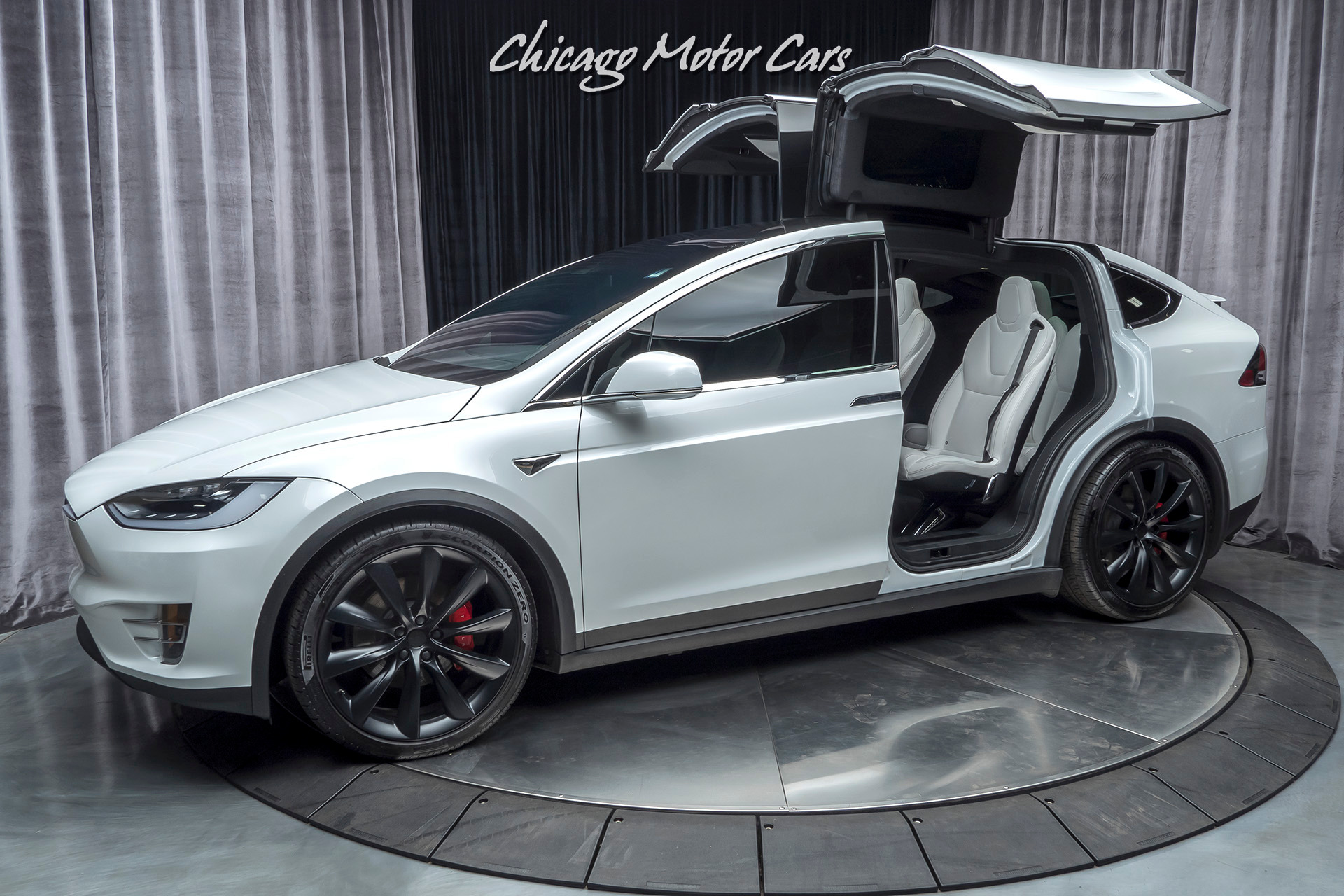 Used 2018 Tesla Model X P100D ENHANCED AUTOPILOT! SIX SEAT INTERIOR! For  Sale (Special Pricing) | Chicago Motor Cars Stock #16592C