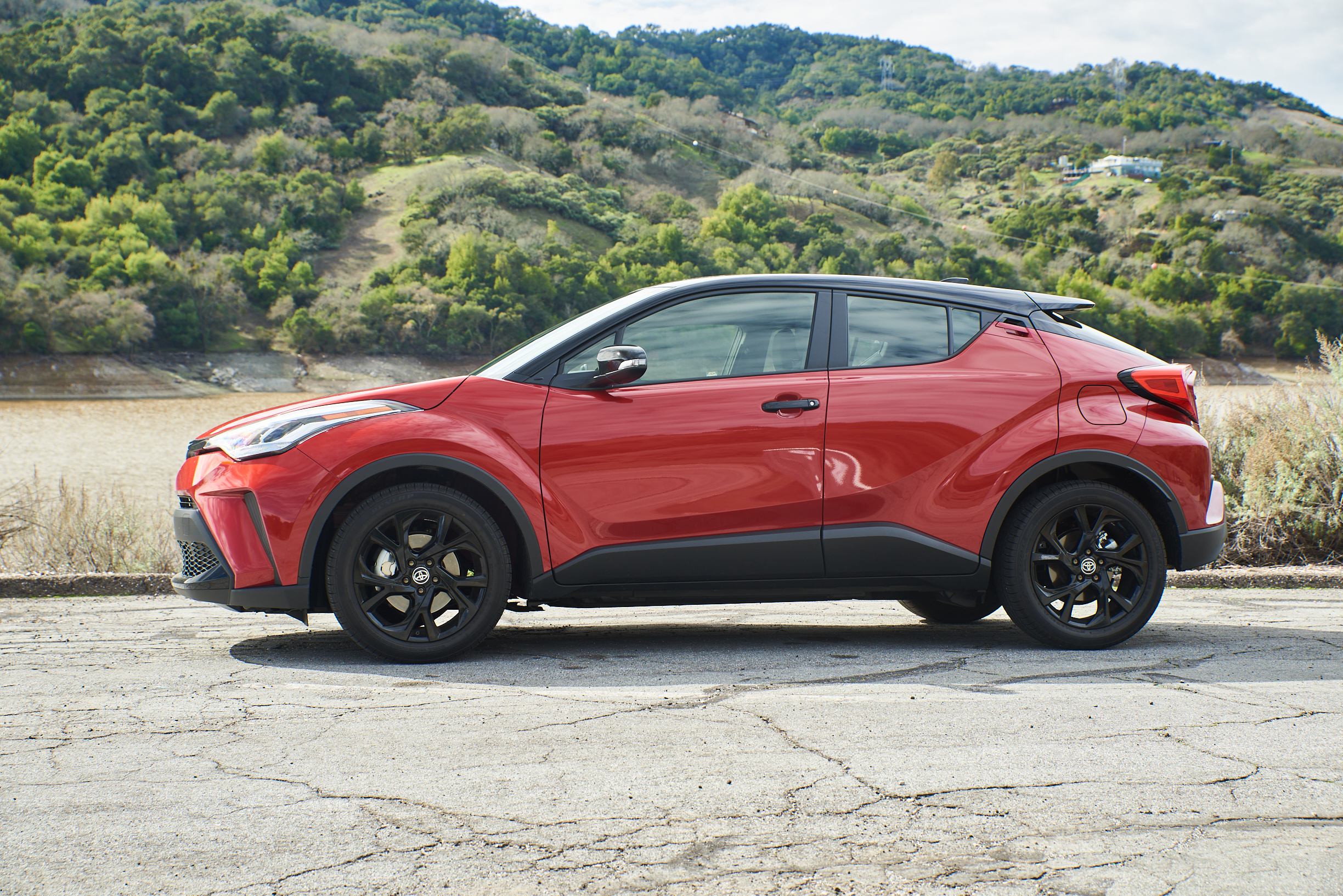 DRIVEN: 2021 Toyota C-HR [Review] – Autowise