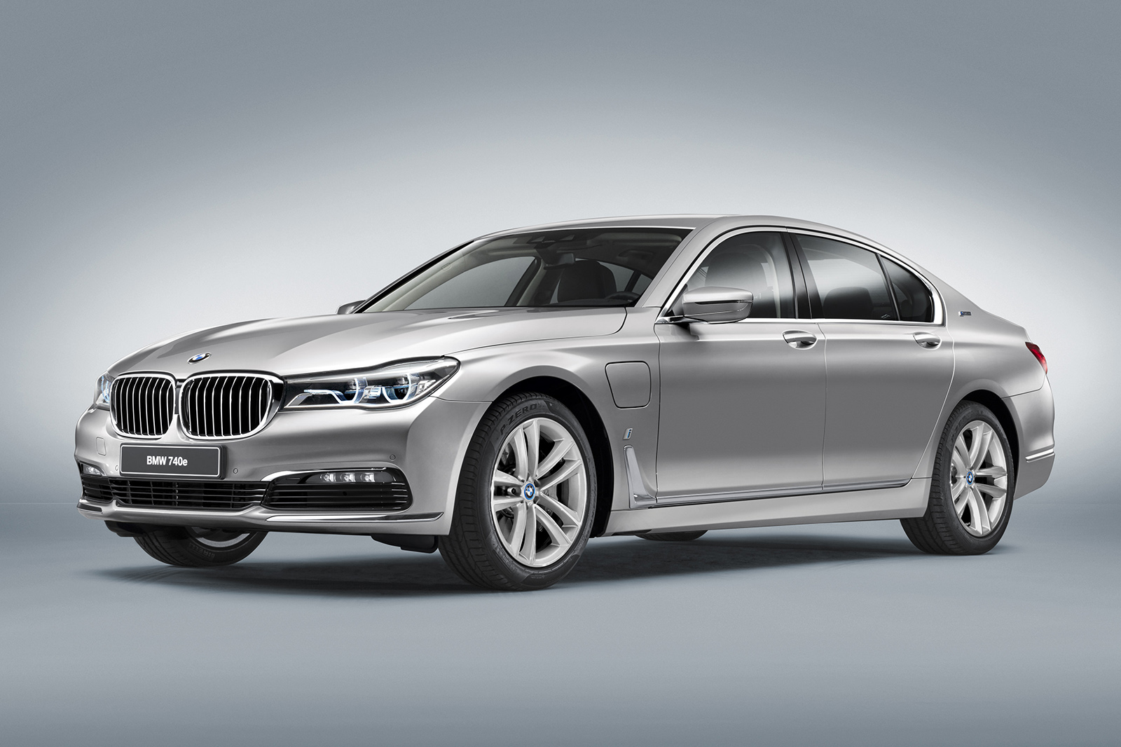 BMW 7 Series 740e iPerformance - prices and specs revealed | Autocar