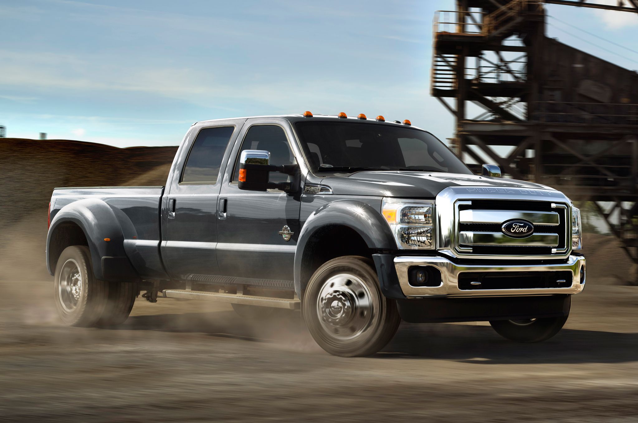 2015-ford-f-450-super-duty-front-view-in-motion - AB&T Diesel Repair