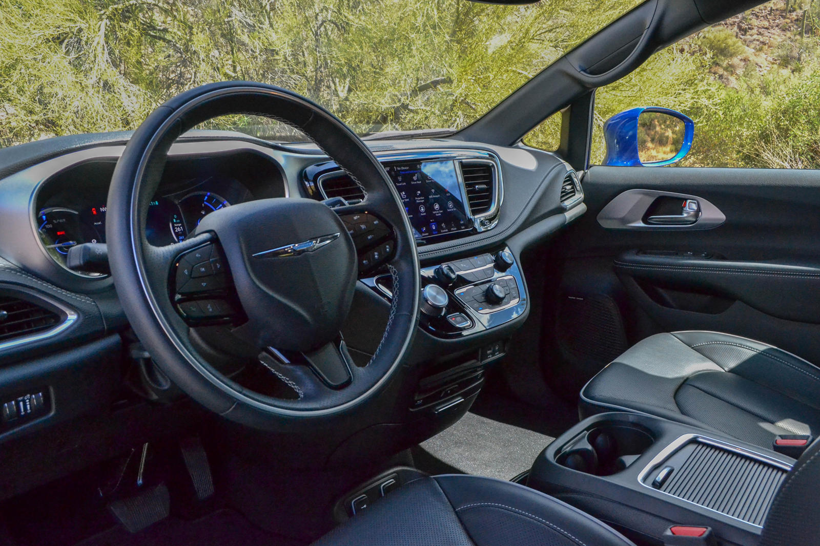 2020 Chrysler Pacifica Hybrid Interior Photos | CarBuzz