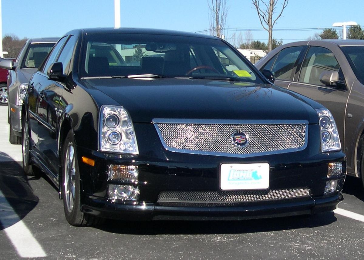 File:2006 Cadillac STS mesh.jpg - Wikimedia Commons