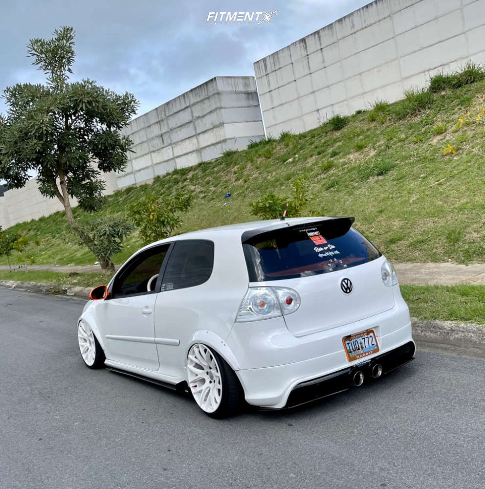 2007 Volkswagen Rabbit 2.5 with 18x8.5 Miro Type 111 and Atlas 215x35 on  Air Suspension | 1441900 | Fitment Industries
