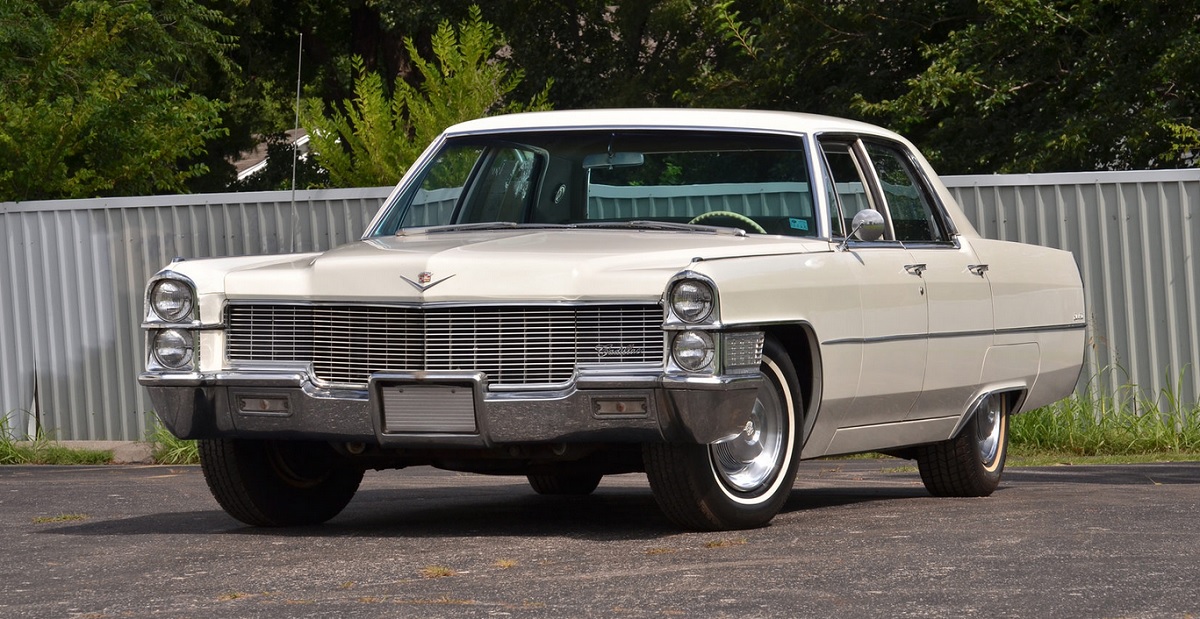 1965-1970 Cadillac DeVille On Hagerty's 2022 Bull Market List