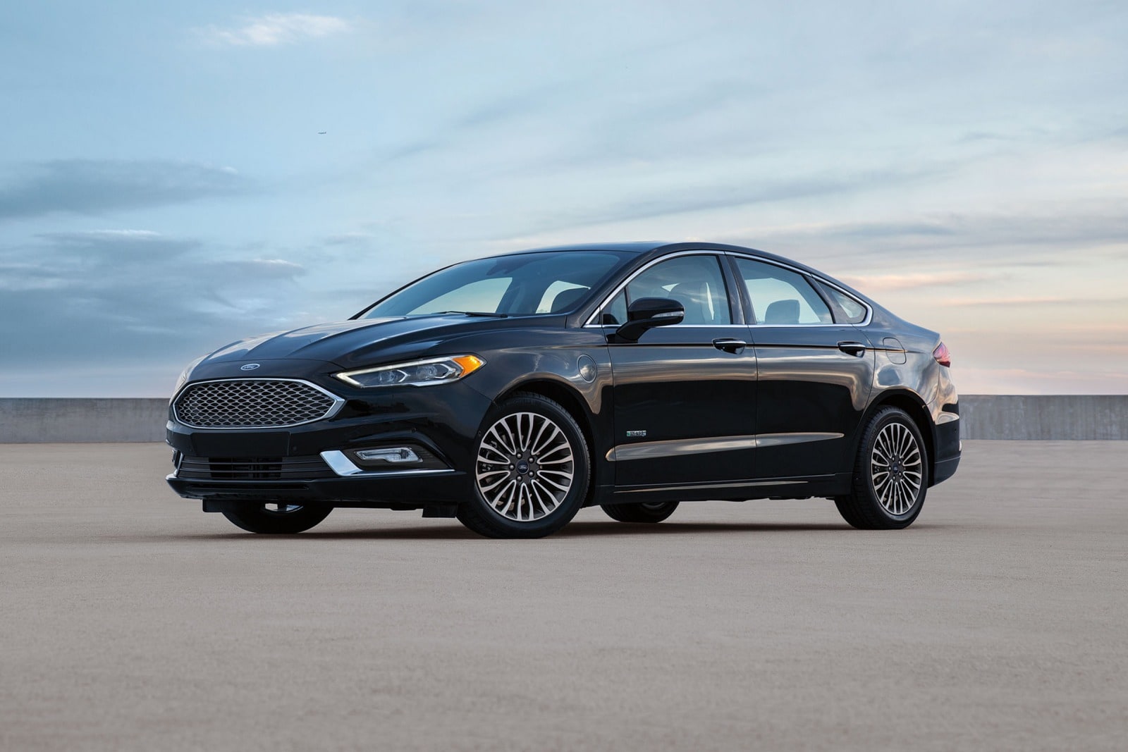 2017 Ford Fusion Energi Review & Ratings | Edmunds