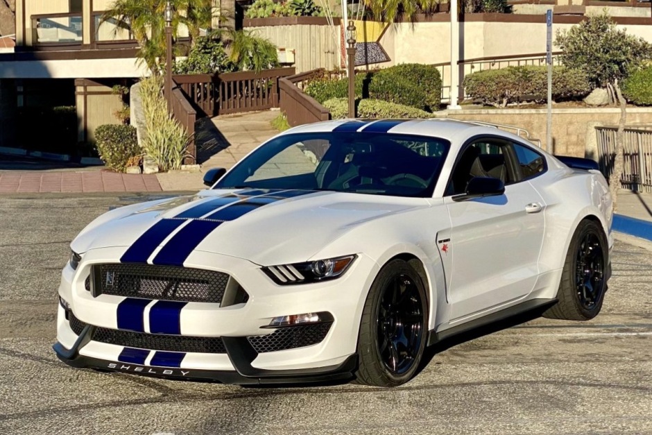 2016 Ford Mustang Shelby GT350 for sale on BaT Auctions - sold for $54,000  on January 31, 2022 (Lot #64,722) | Bring a Trailer