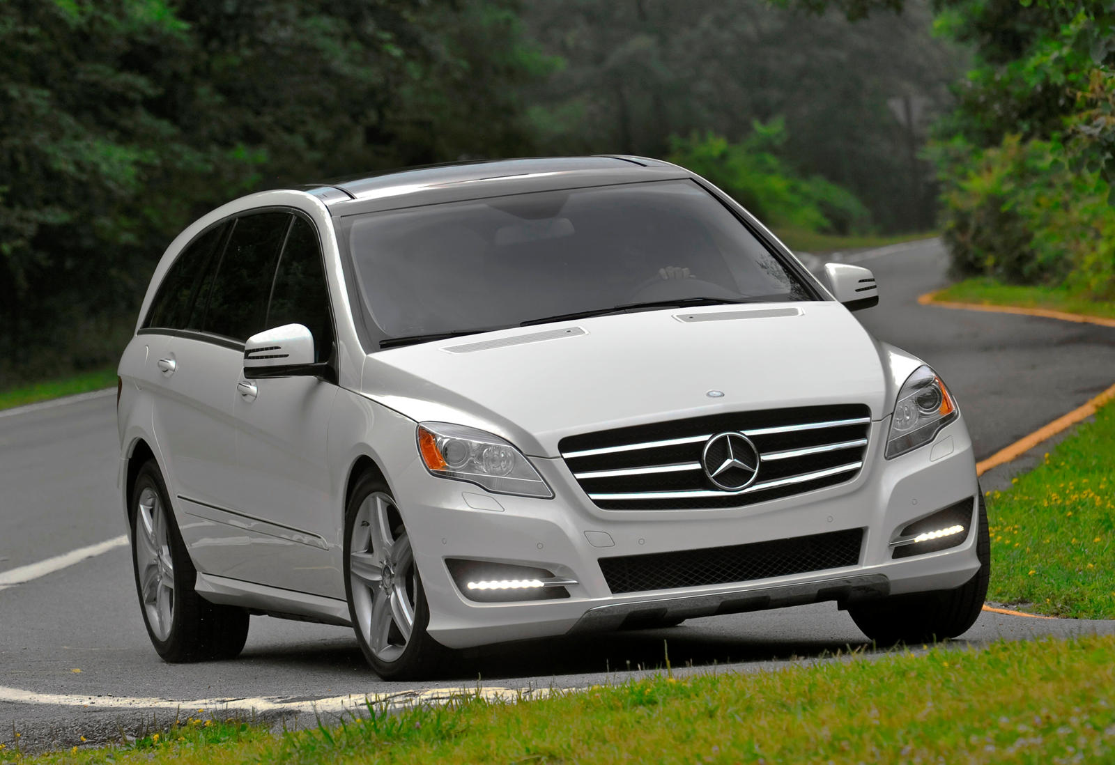 2011 Mercedes-Benz R-Class: Review, Trims, Specs, Price, New Interior  Features, Exterior Design, and Specifications | CarBuzz