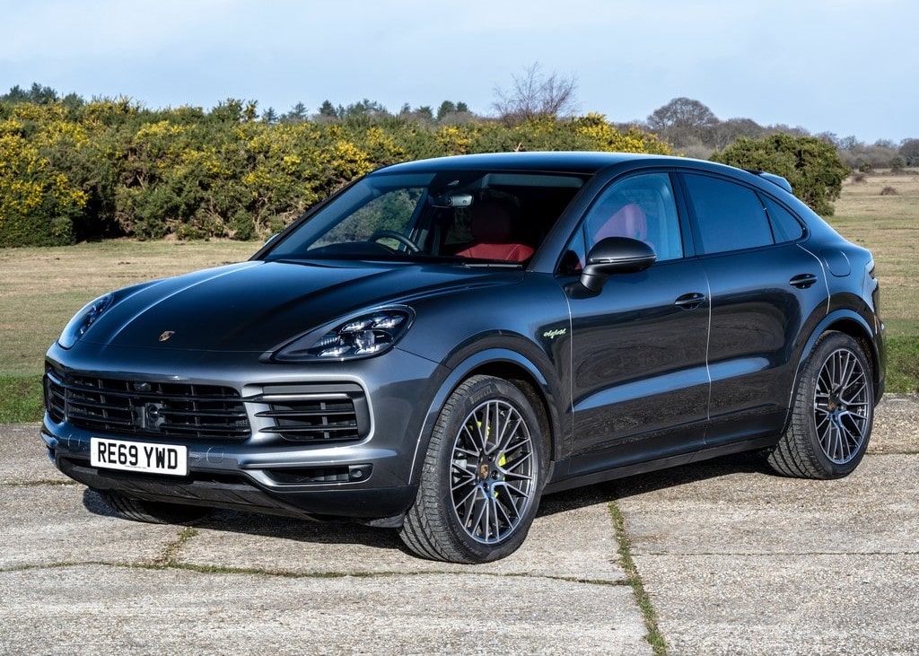 Porsche Cayenne Coupe 2022 models and trims, prices and specifications in  UAE | Autopediame