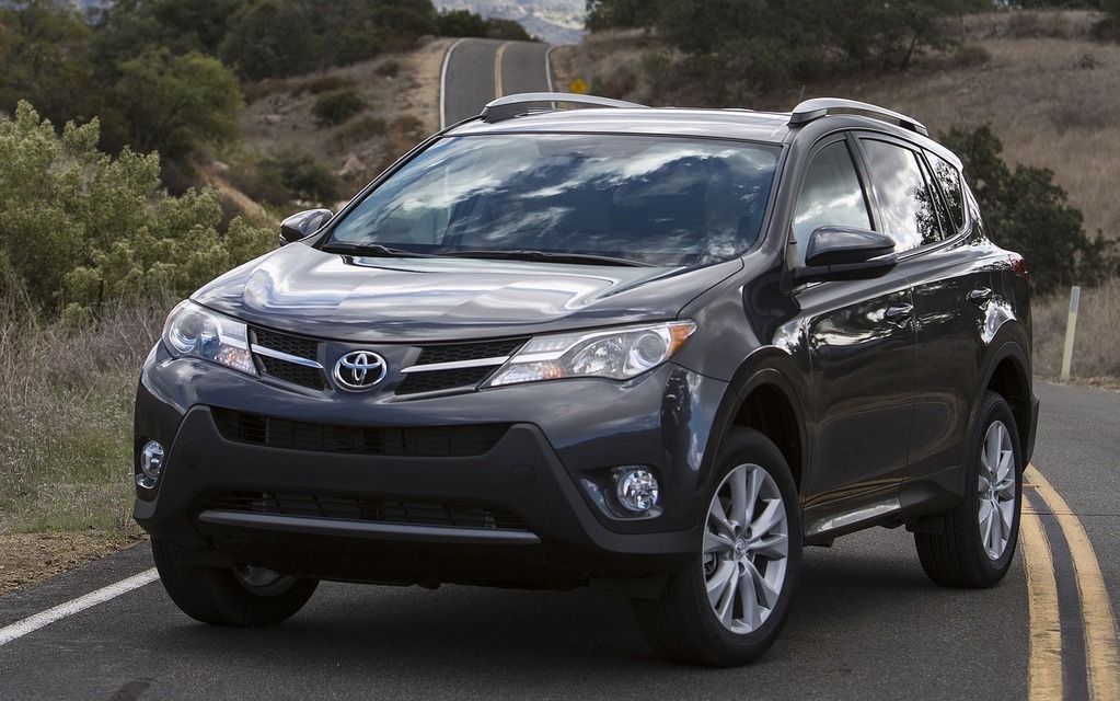 2015 Toyota RAV4 XLE: Most Things To Most People - The Car Guide