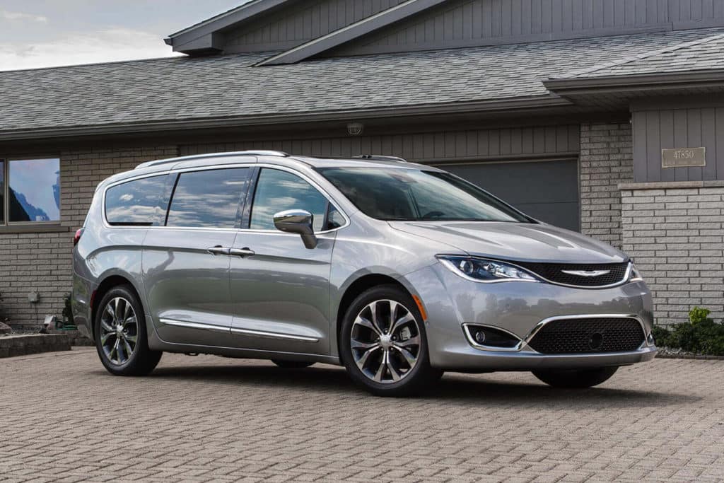 2020 Chrysler Pacifica and Pacifica Hybrid Get Big Updates and Simpler  Lineups