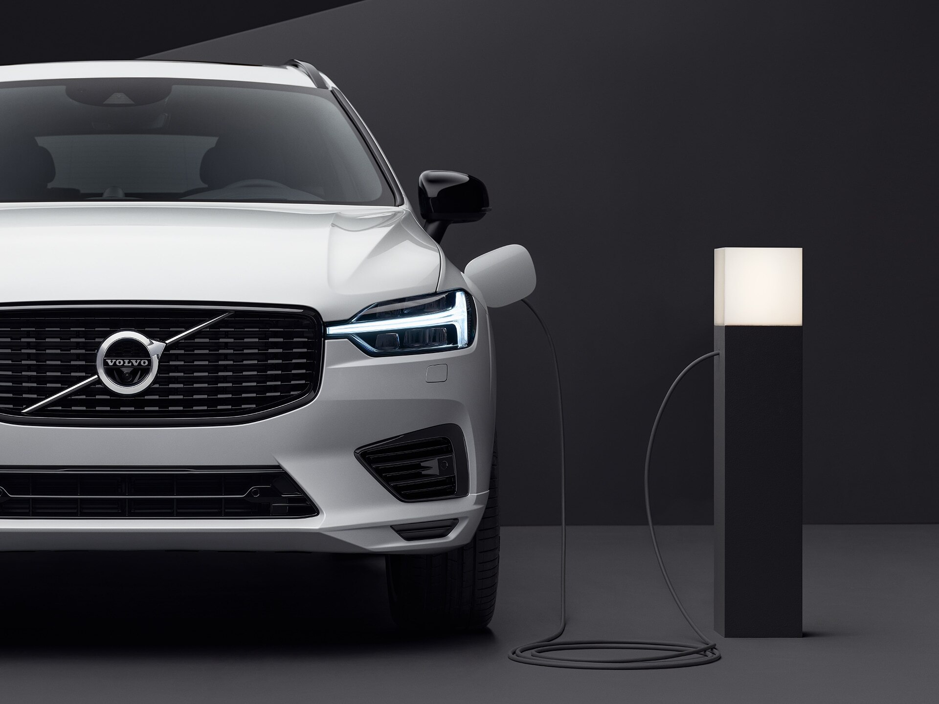 2021 Volvo XC60 Adds All-New Recharge Plug-in Hybrid Option for NJ