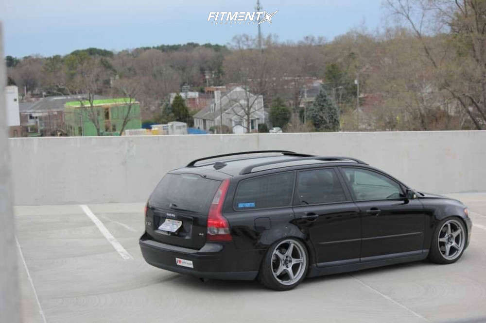 2006 Volvo V50 2.4i with 18x8.5 Enkei Ts-5 and Federal 225x40 on Coilovers  | 1623850 | Fitment Industries
