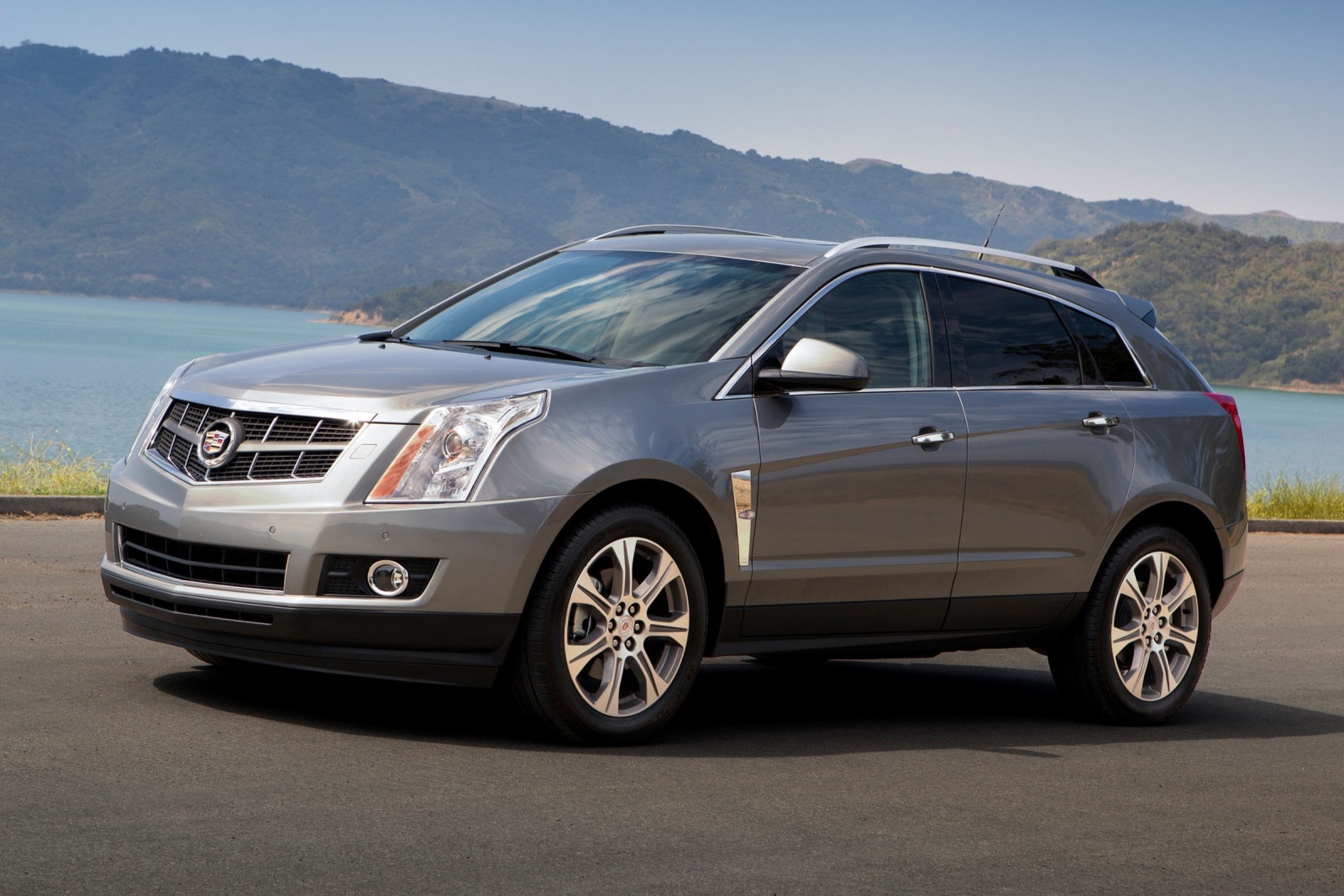 2012 Cadillac SRX Review & Ratings | Edmunds