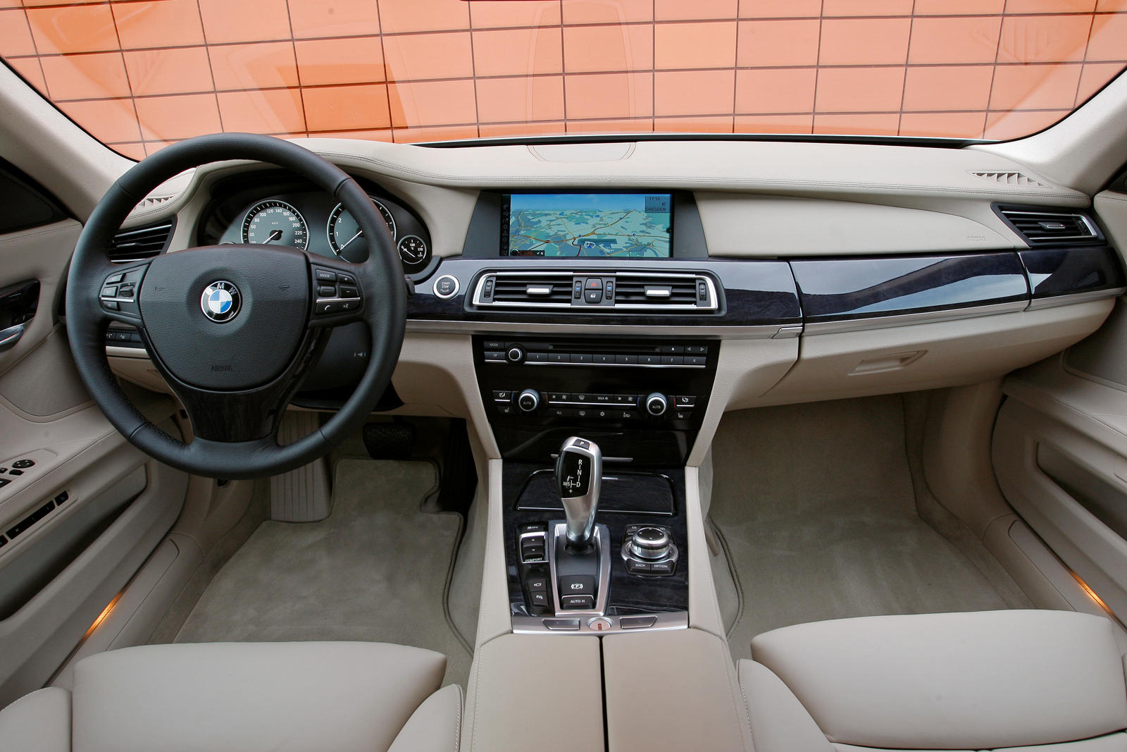 2011 BMW 7 Series Interior Photos | CarBuzz