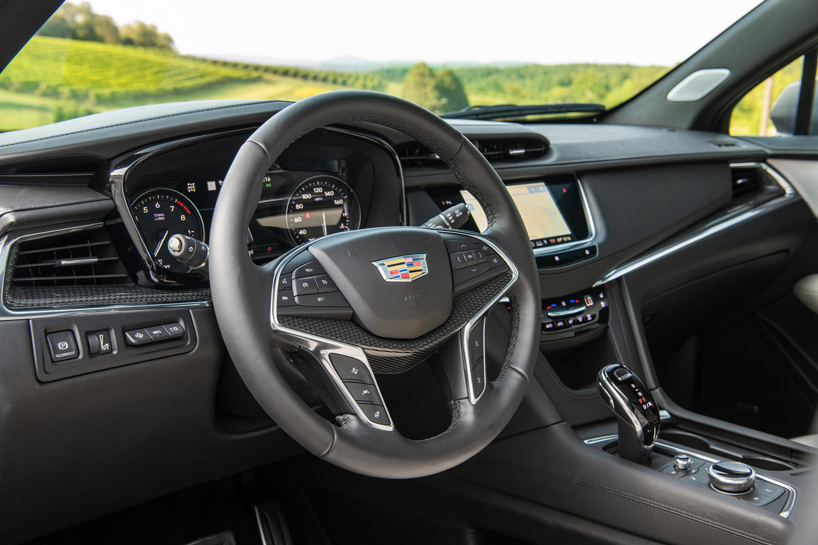 2022 Cadillac XT5 Interior Dimensions: Seating, Cargo Space & Trunk Size -  Photos | CarBuzz