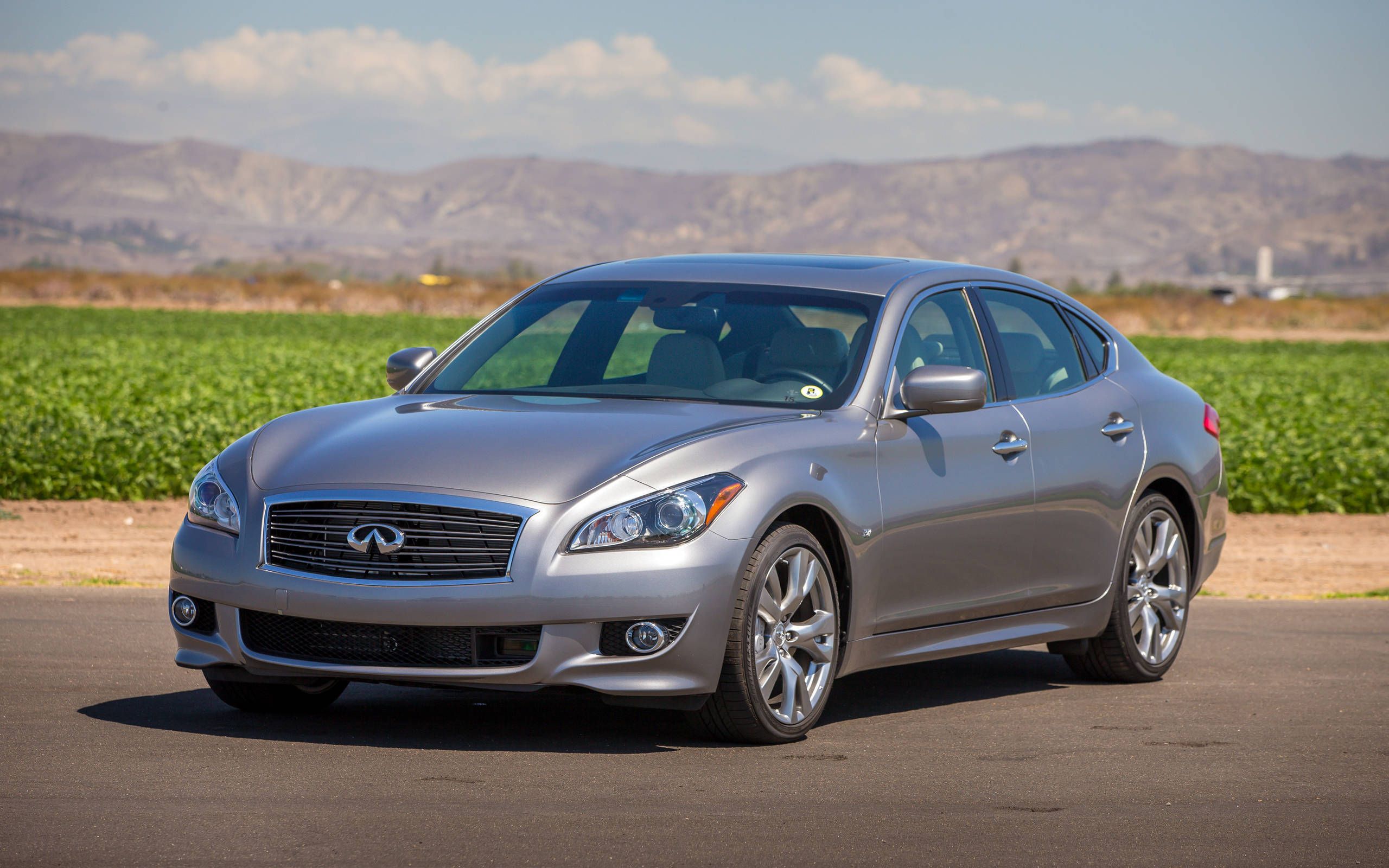 2014 Infiniti Q70 3.7 review notes