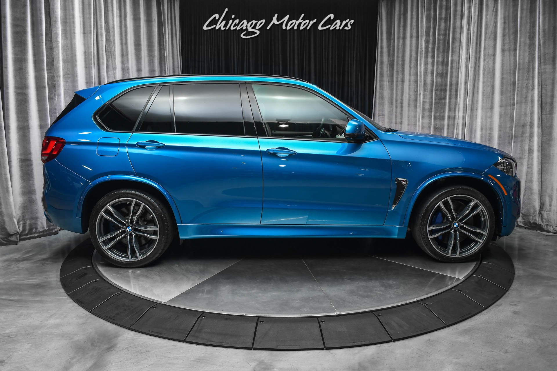 Used 2018 BMW X5 M SUV MSRP $114,695+ Executive Package! Bang & Olufsen  Sound! Apple CarPlay! For Sale (Special Pricing) | Chicago Motor Cars Stock  #18492