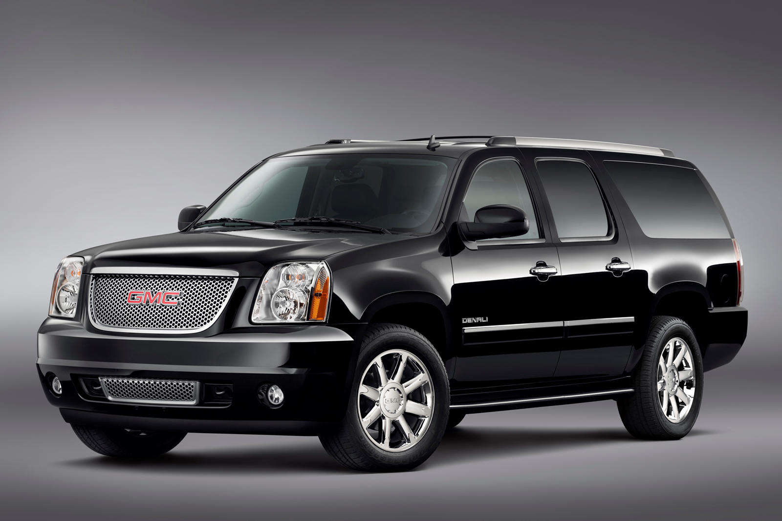 2010 GMC Yukon XL: Review, Trims, Specs, Price, New Interior Features,  Exterior Design, and Specifications | CarBuzz
