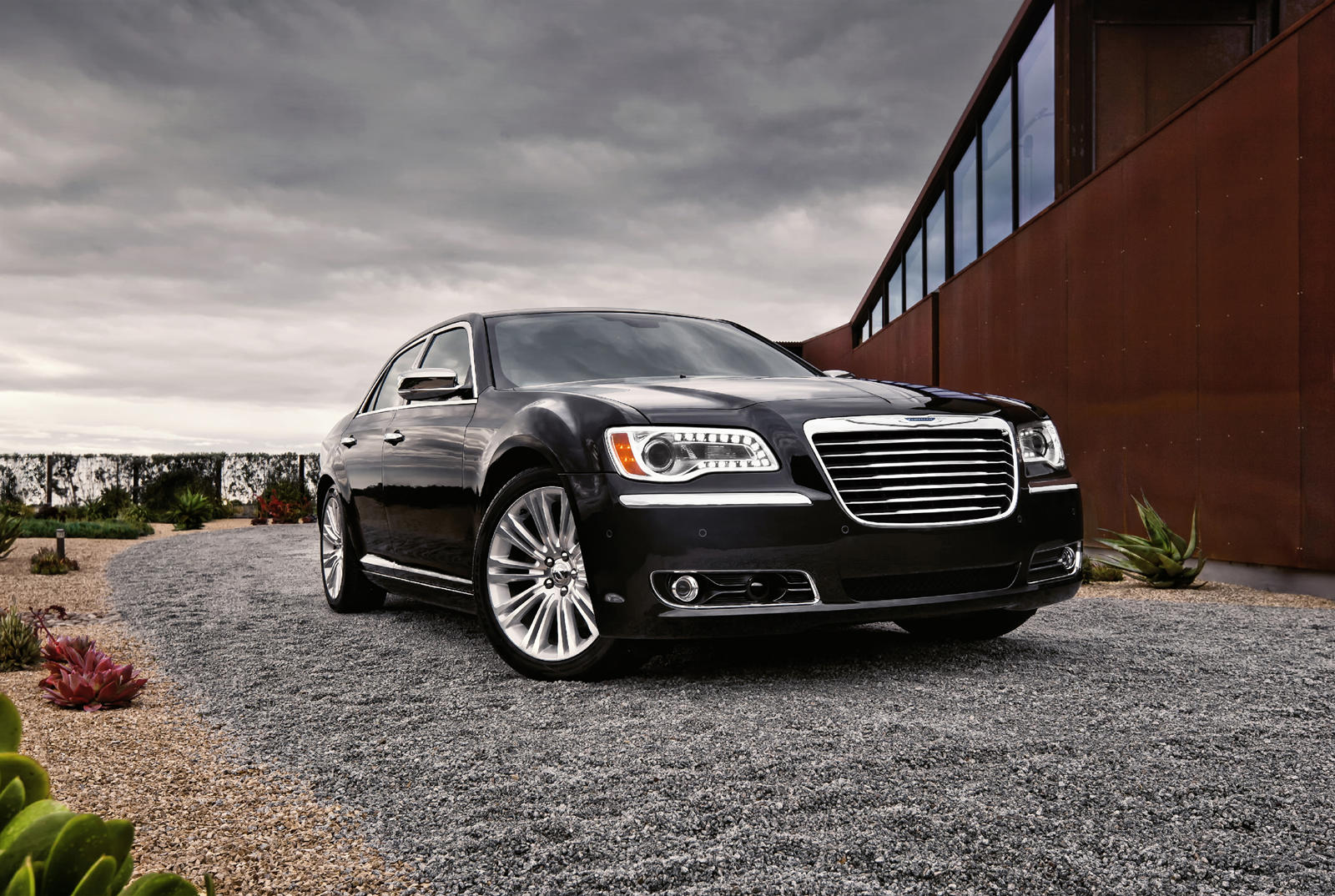 2013 Chrysler 300: Review, Trims, Specs, Price, New Interior Features,  Exterior Design, and Specifications | CarBuzz