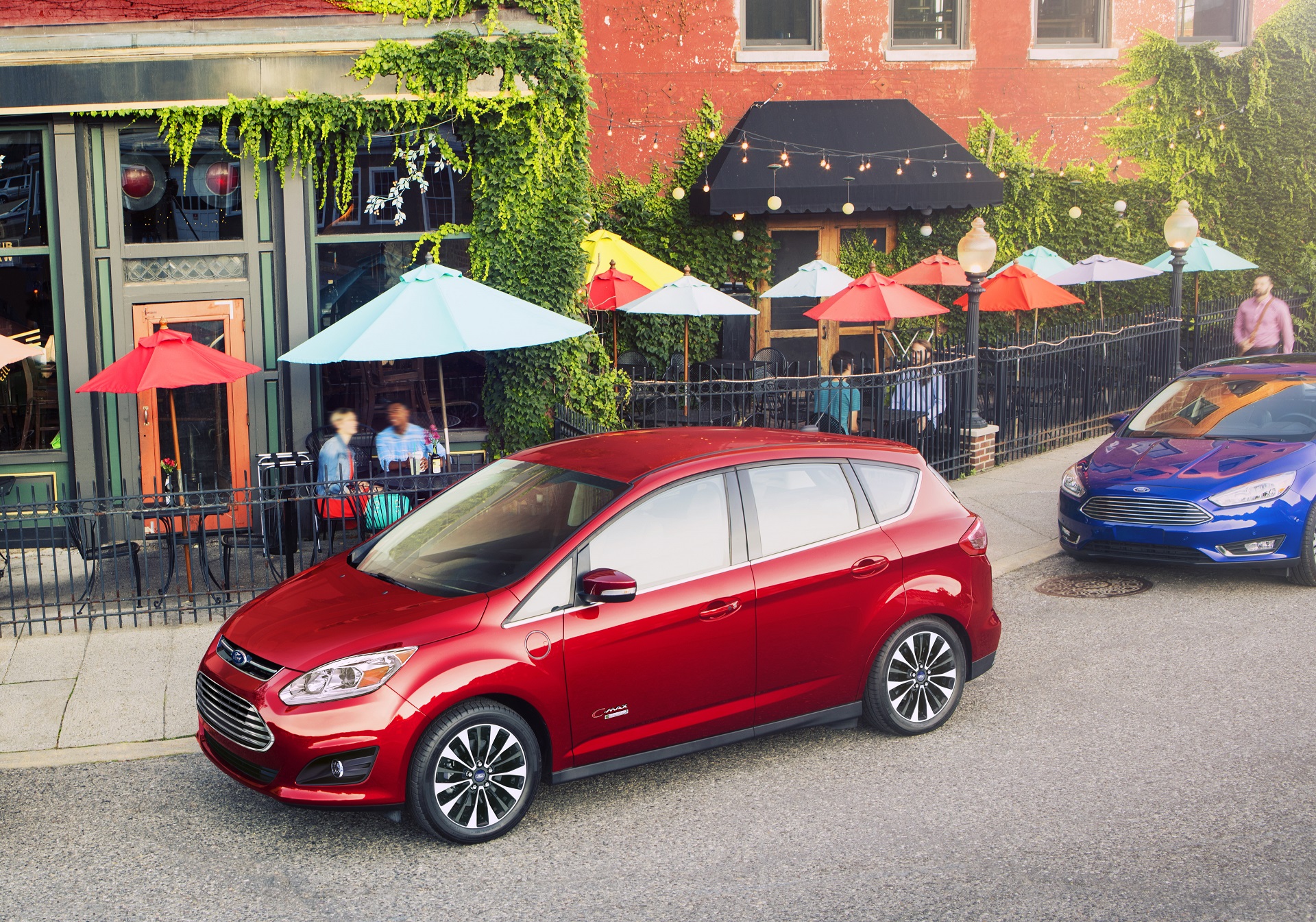 Ford C-Max Energi plug-in production over; Hybrid has only months left