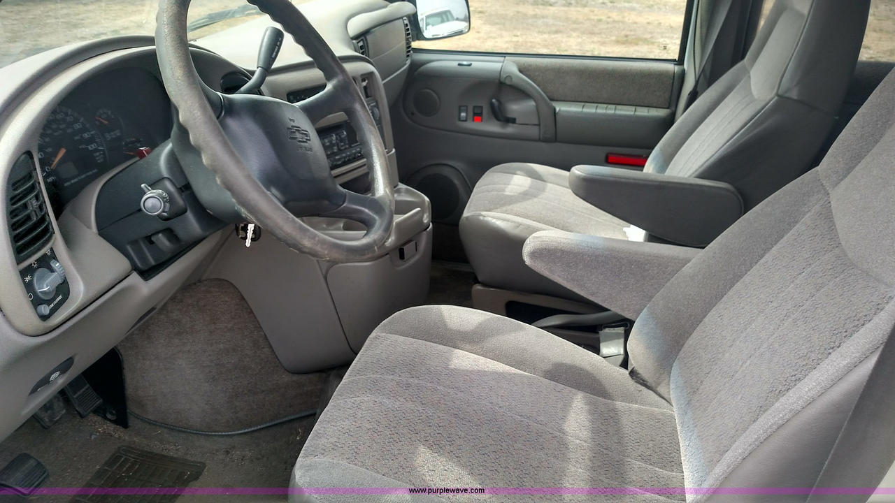 2001 Chevrolet Astro Interior by CreativeT01 on DeviantArt
