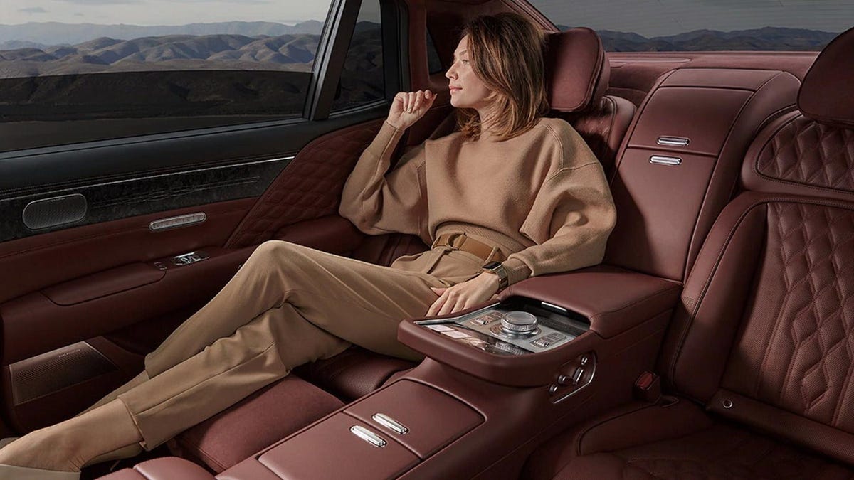 2023 Genesis G90's Interior Is The Perfect Kind Of Posh Sexy